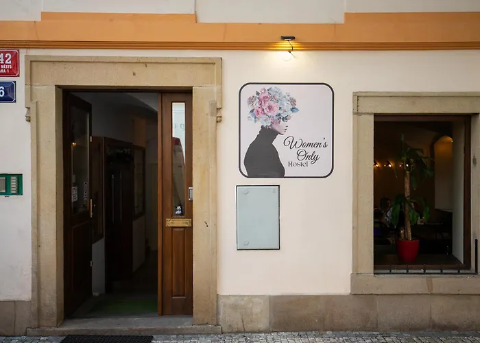Women'S Only Hostel - Female Only Praha